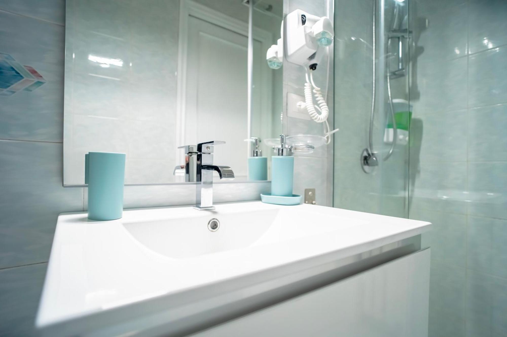 Appartement Dimora Dante 310 à Bari Extérieur photo