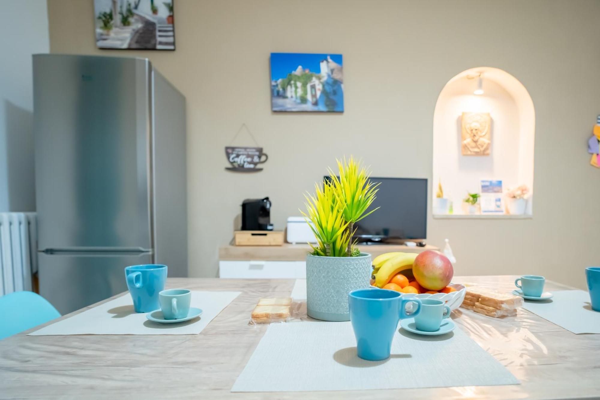 Appartement Dimora Dante 310 à Bari Extérieur photo
