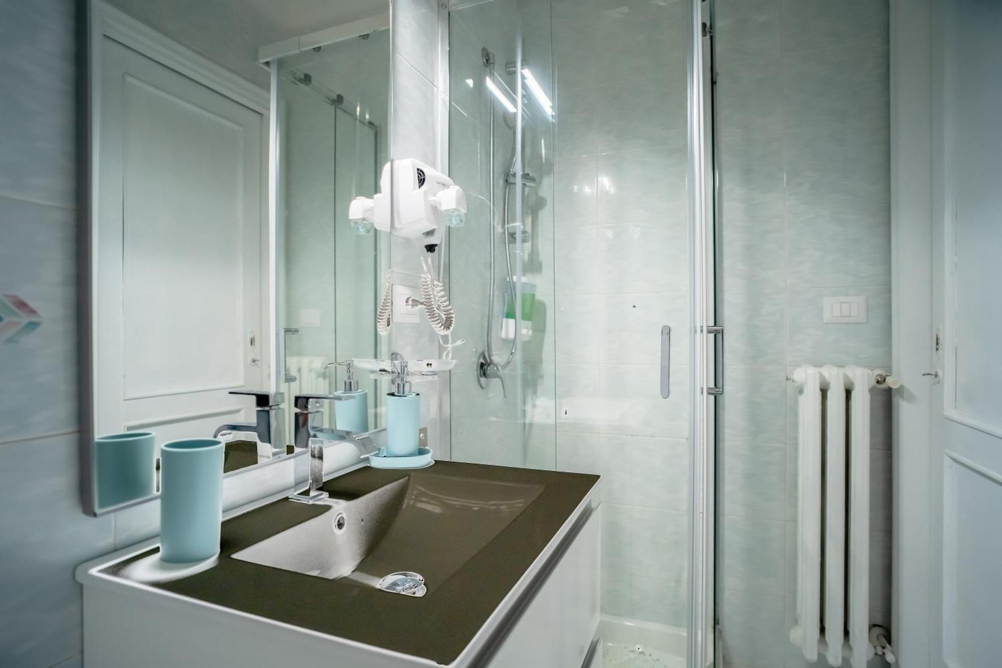 Appartement Dimora Dante 310 à Bari Extérieur photo