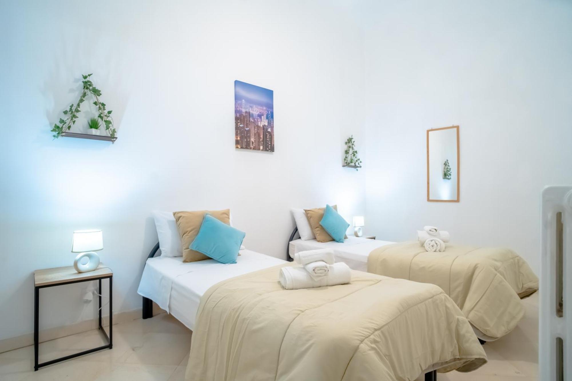 Appartement Dimora Dante 310 à Bari Extérieur photo